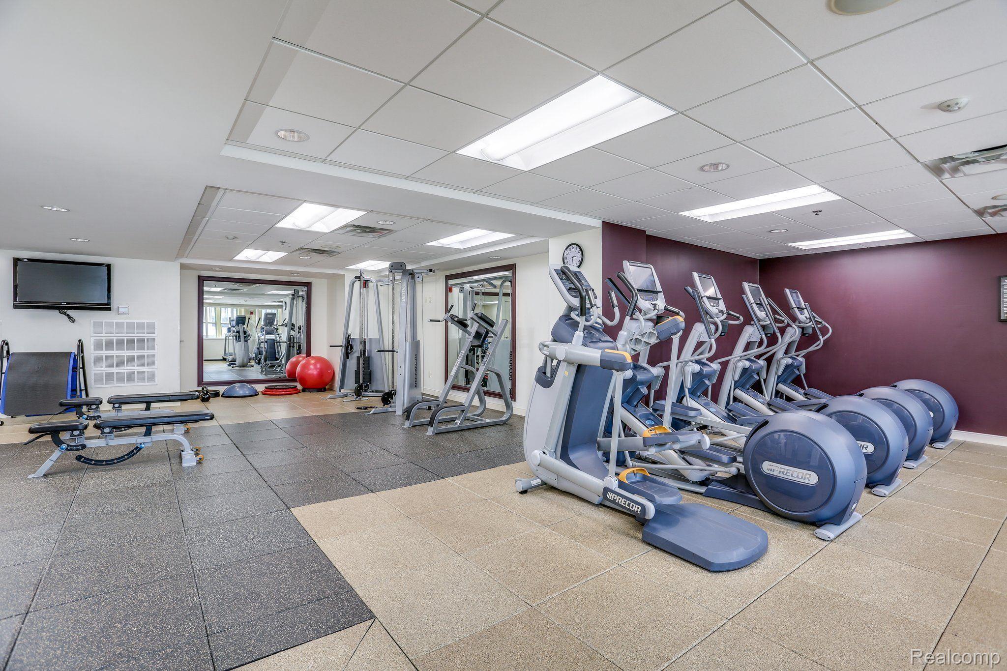 525 W Lafayette Boulevard 13B
