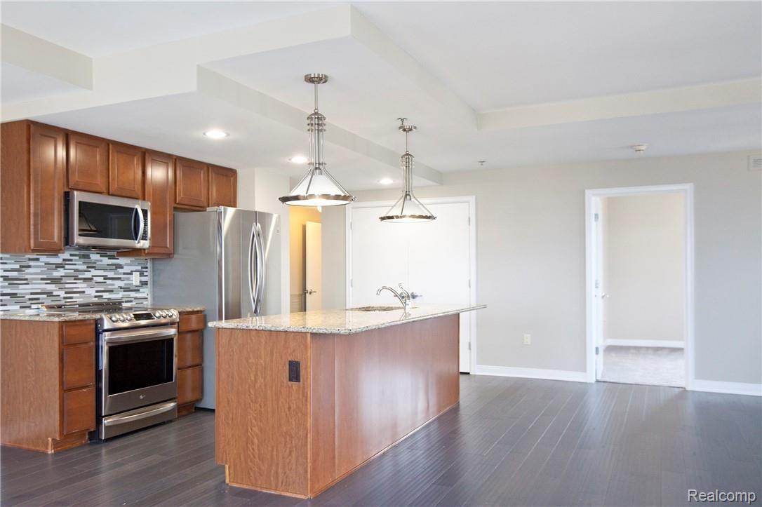 525 W Lafayette Boulevard 13B