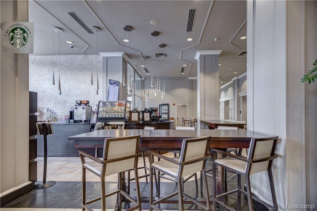 525 W Lafayette Boulevard 13B