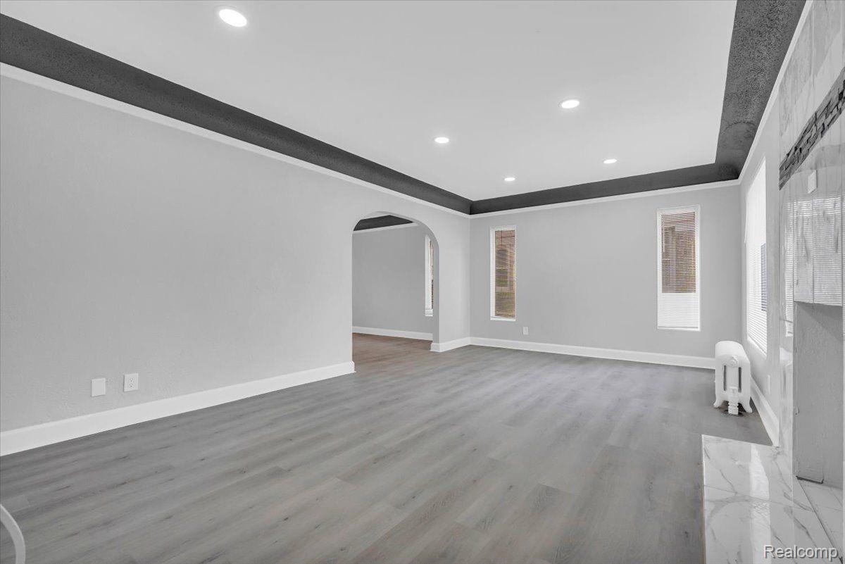 17378 PENNINGTON DR.