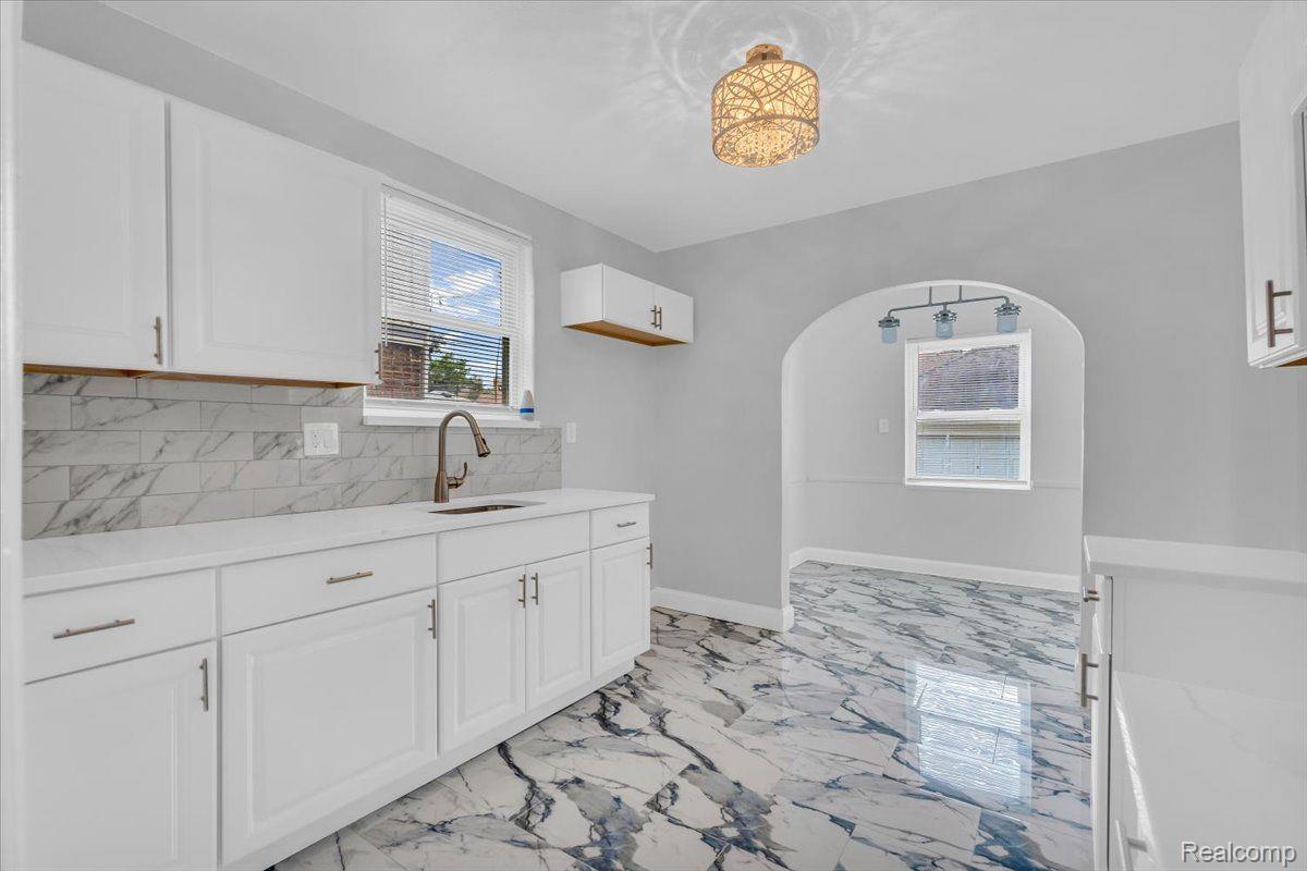 17378 PENNINGTON DR.