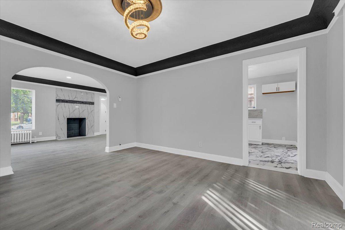 17378 PENNINGTON DR.