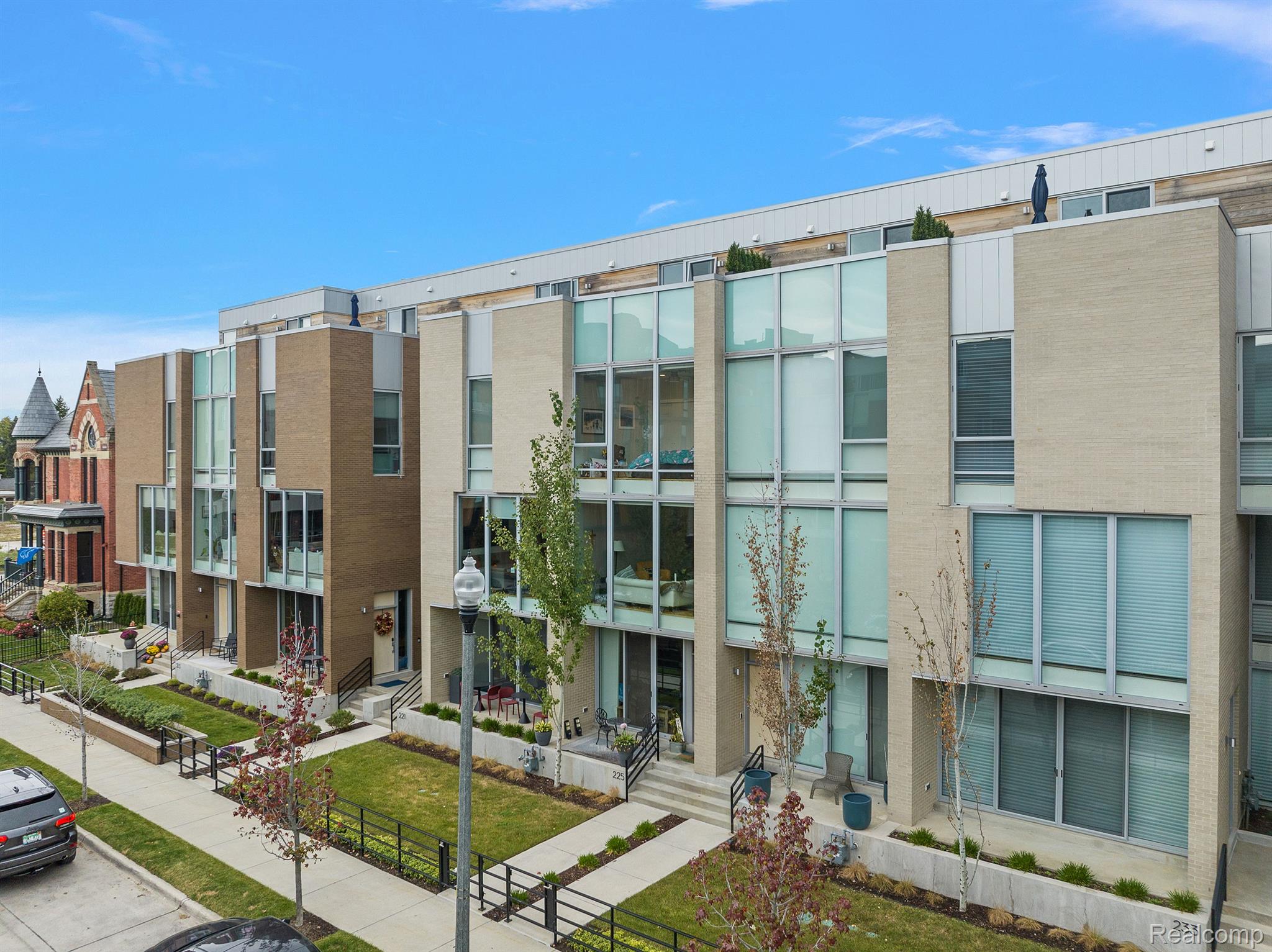 225 Alfred Street