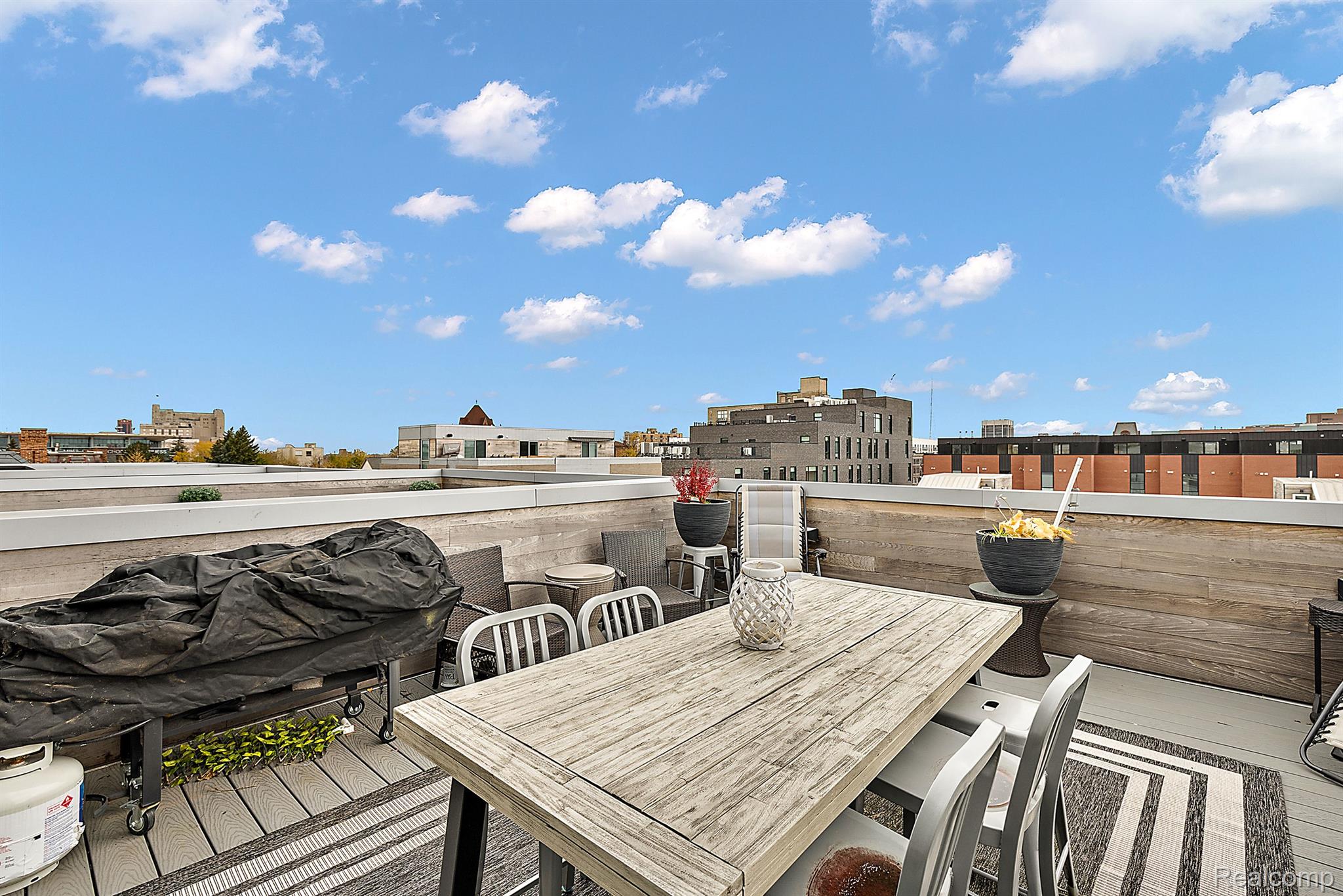 225 Alfred Street