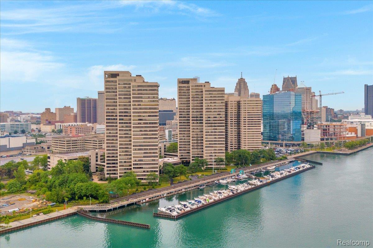 1001 W JEFFERSON Avenue 10E