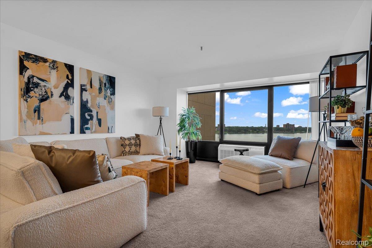 1001 W JEFFERSON Avenue 10E