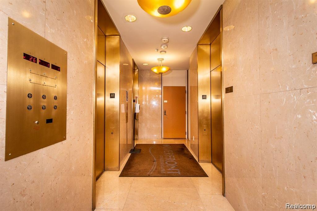 1001 W JEFFERSON Avenue 10E