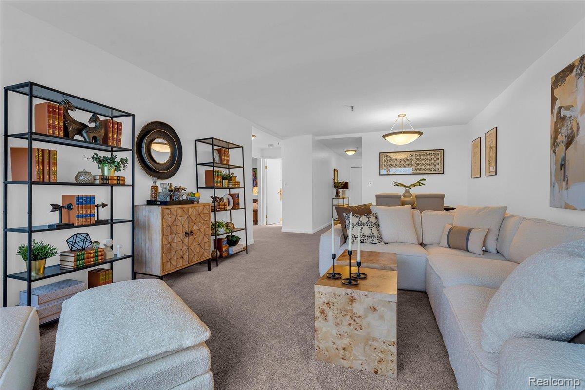 1001 W JEFFERSON Avenue 10E