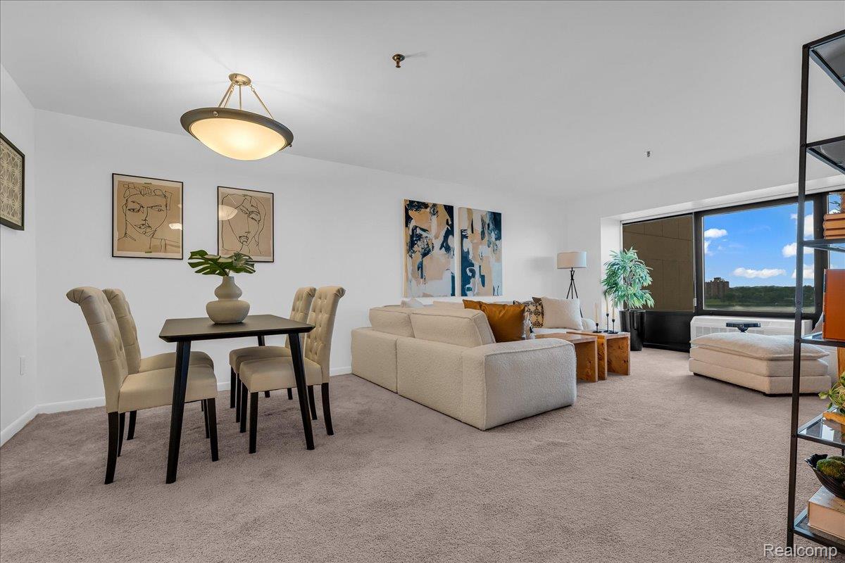 1001 W JEFFERSON Avenue 10E