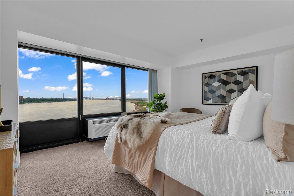 1001 W JEFFERSON Avenue 10E