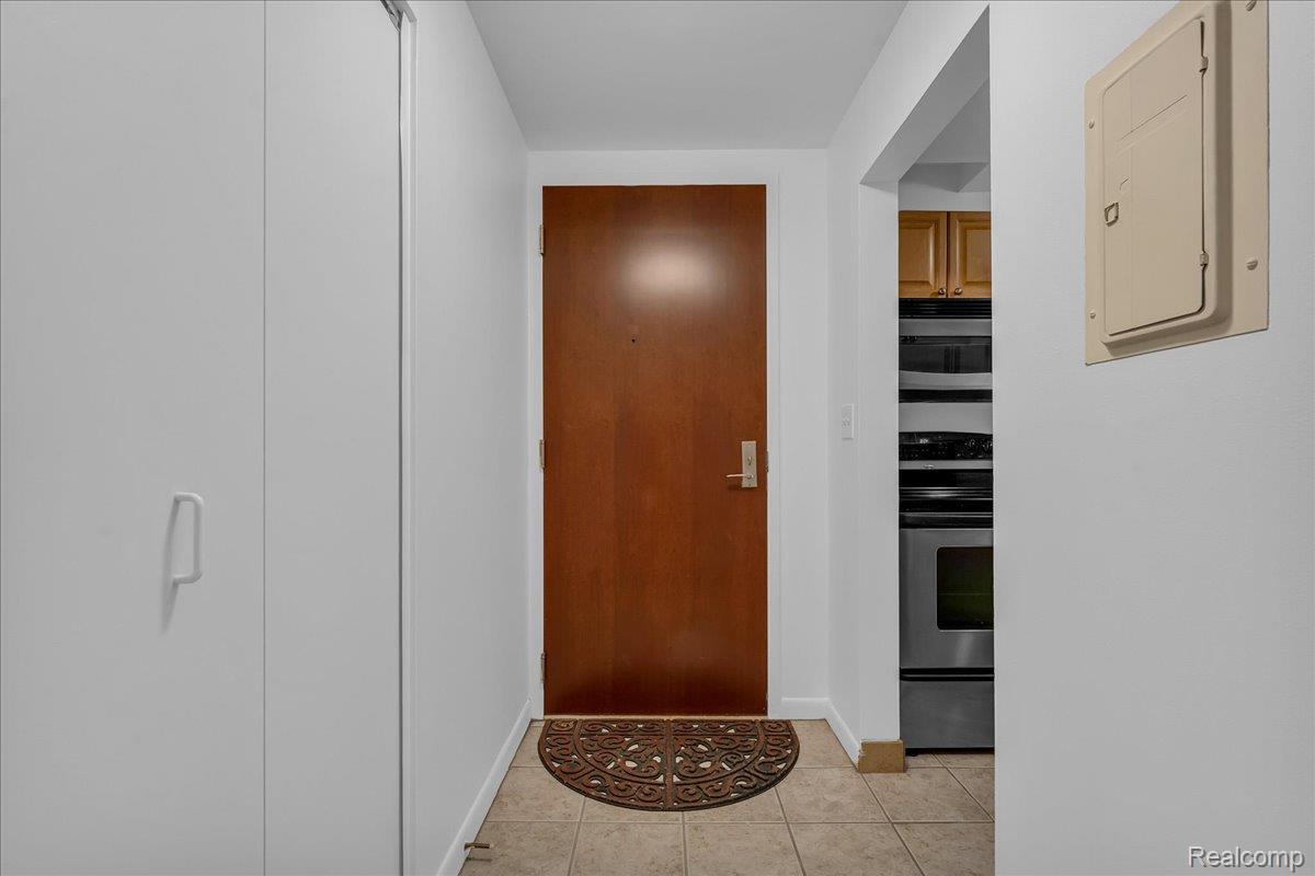 1001 W JEFFERSON Avenue 10E