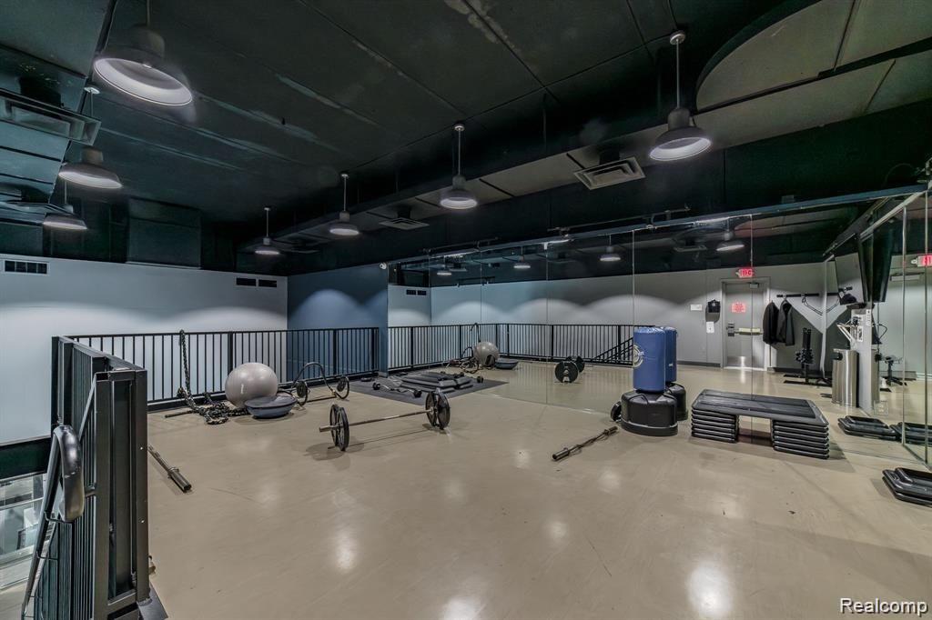 1001 W JEFFERSON Avenue 10E