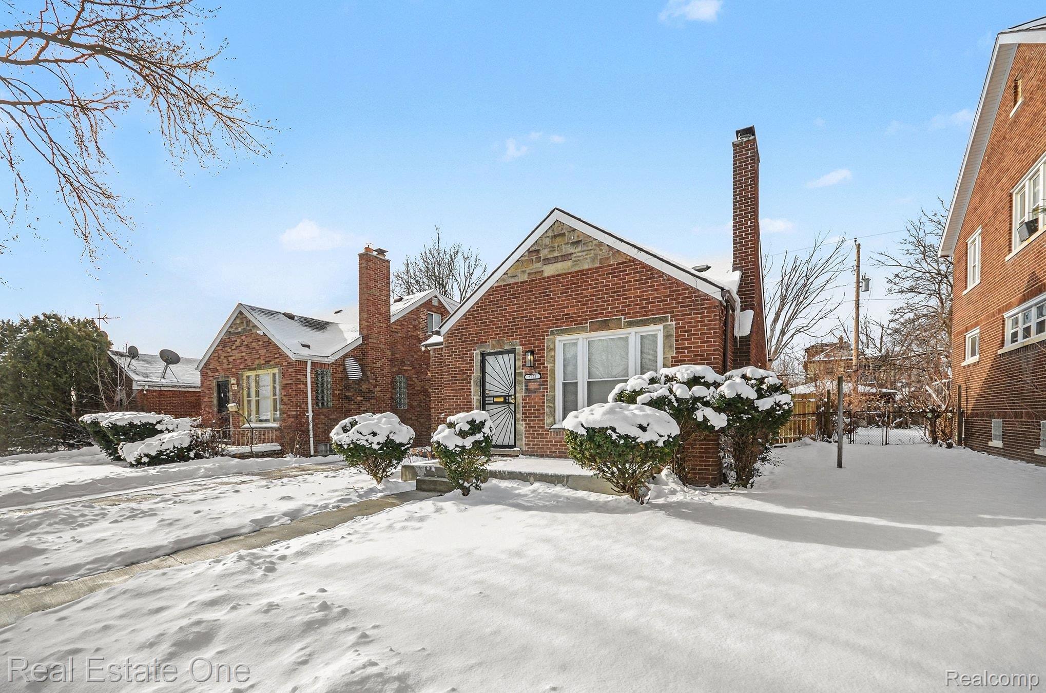 5721 Somerset Avenue