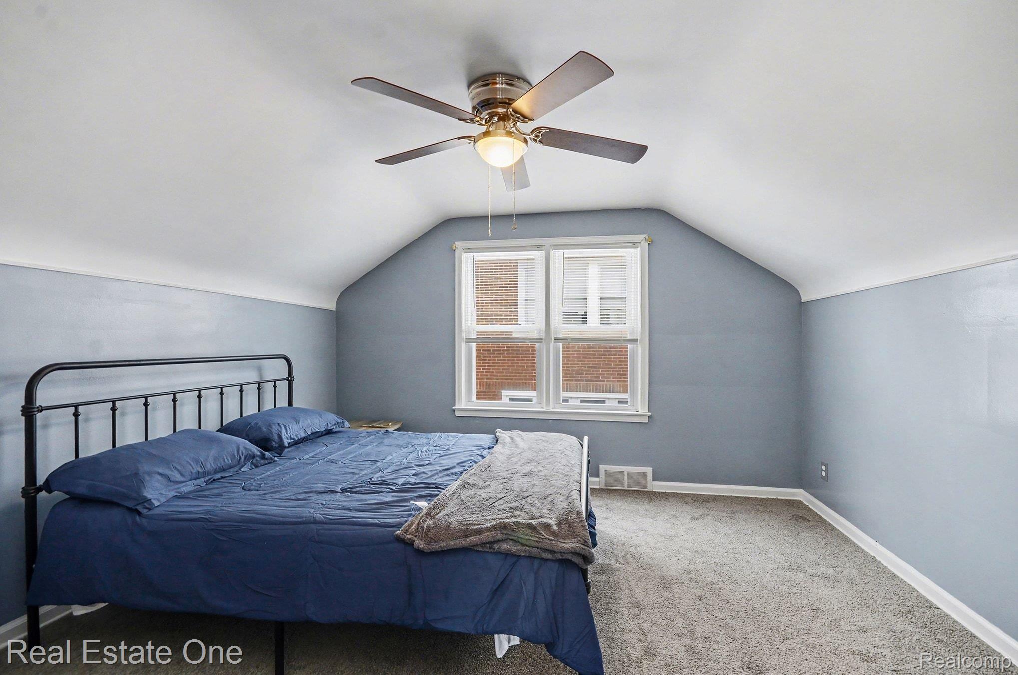 5721 Somerset Avenue