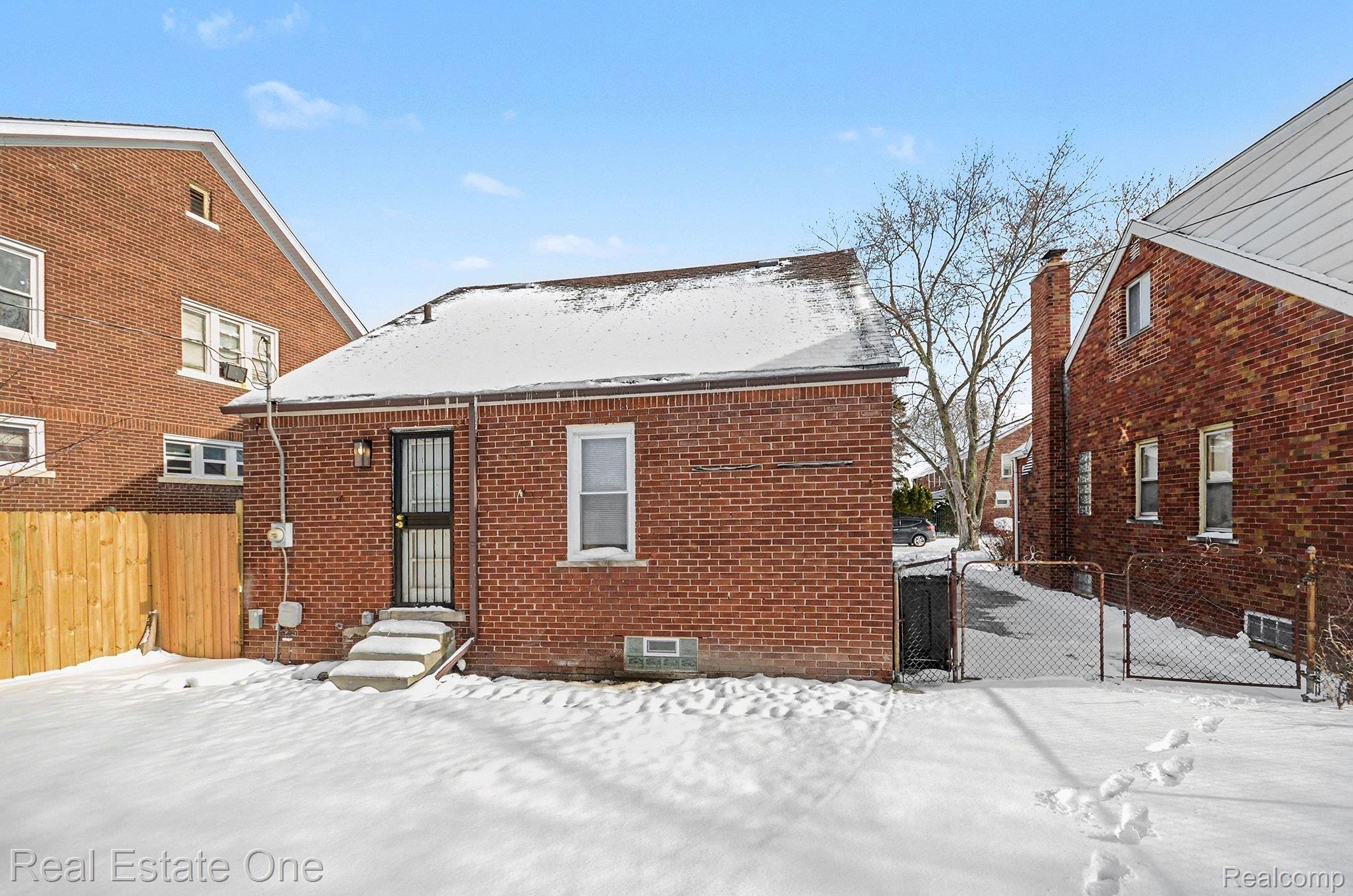 5721 Somerset Avenue