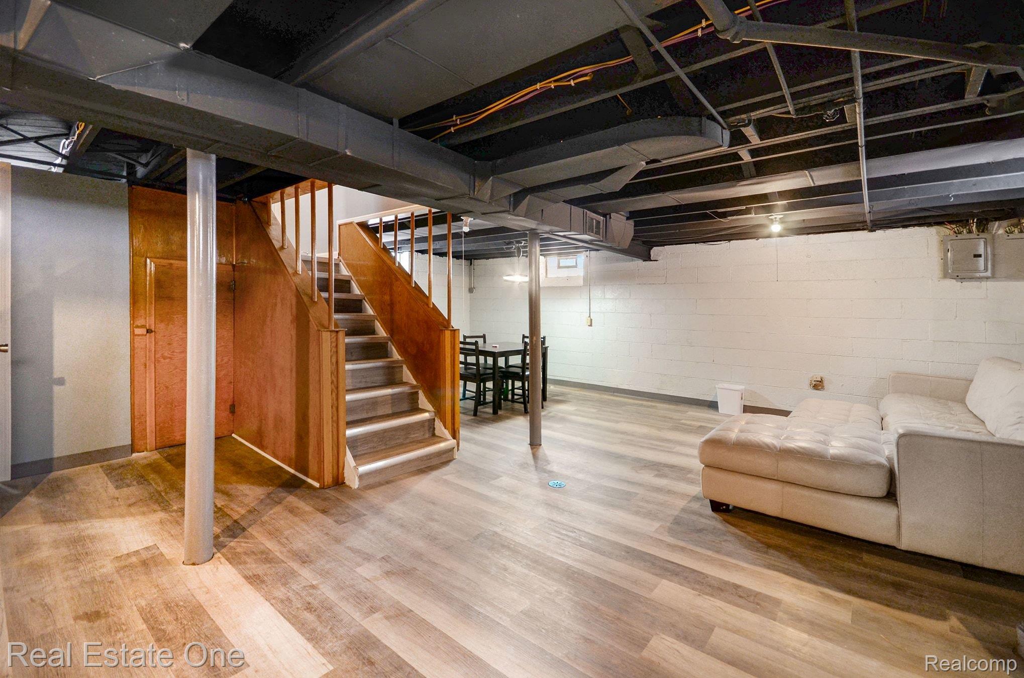 5721 Somerset Avenue