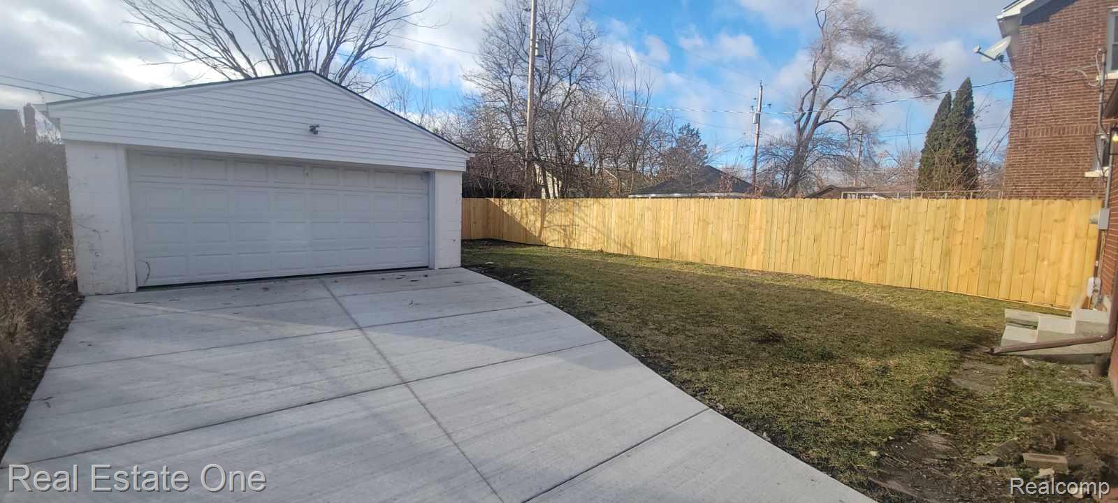 5721 Somerset Avenue