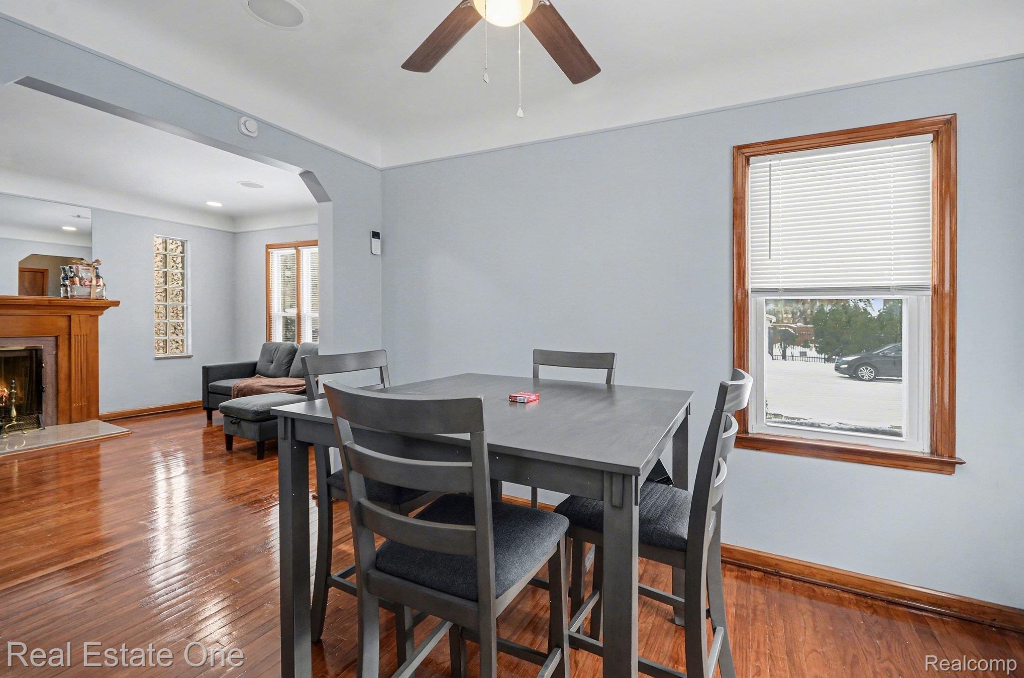 5721 Somerset Avenue