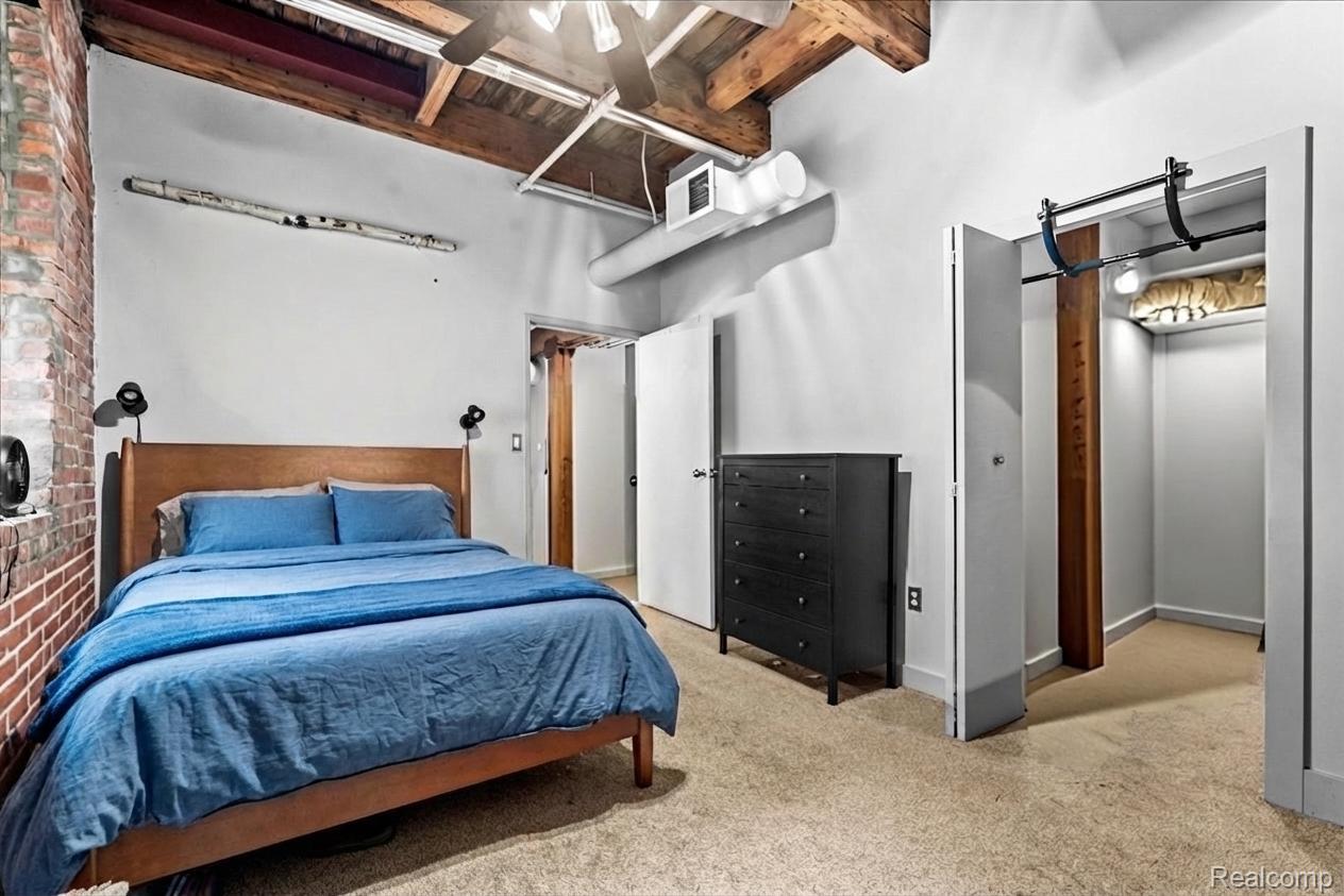 6533 E Jefferson Avenue 214W