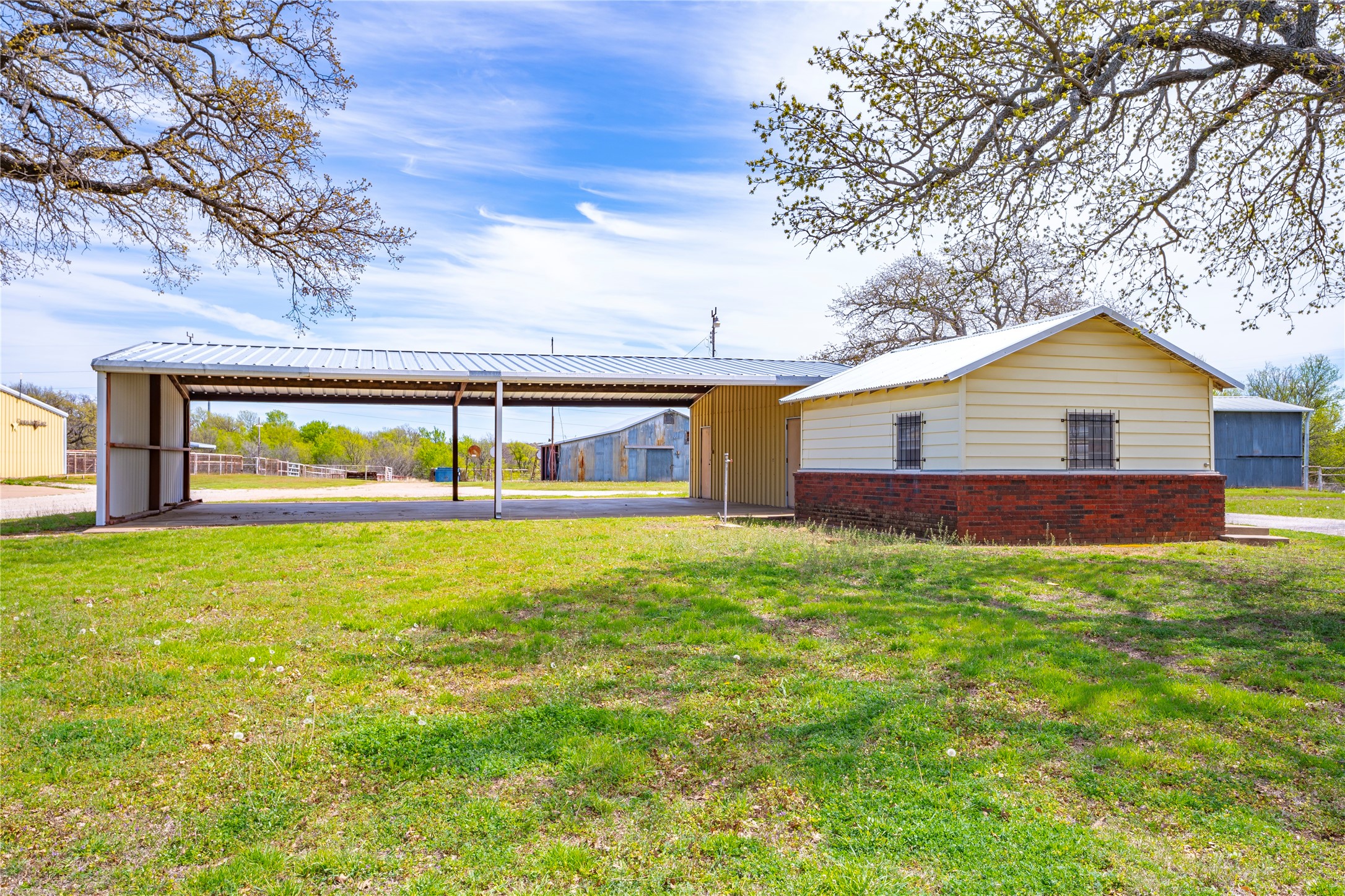 572 Fm 2652