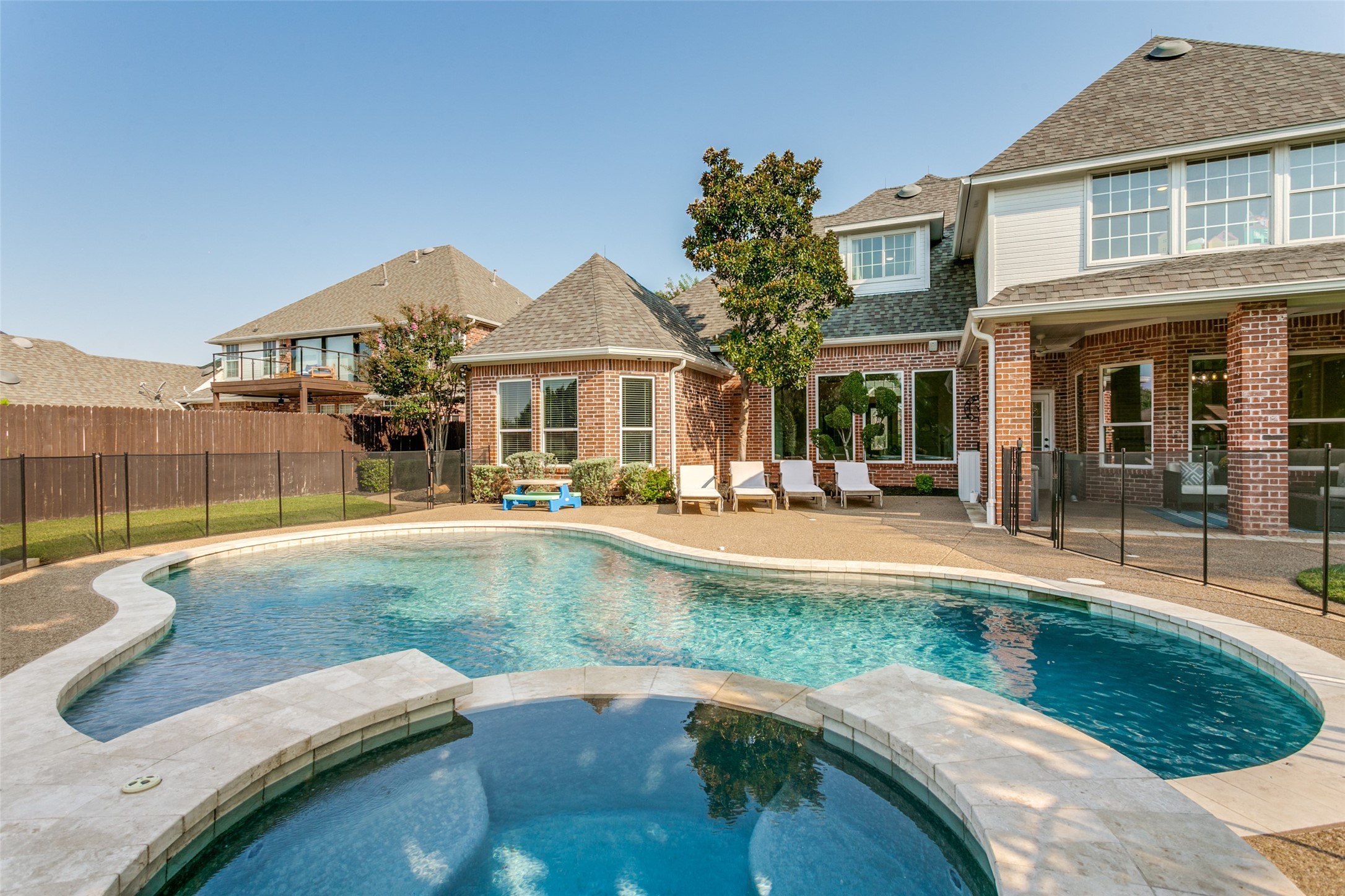 1601 Kingswood Lane
