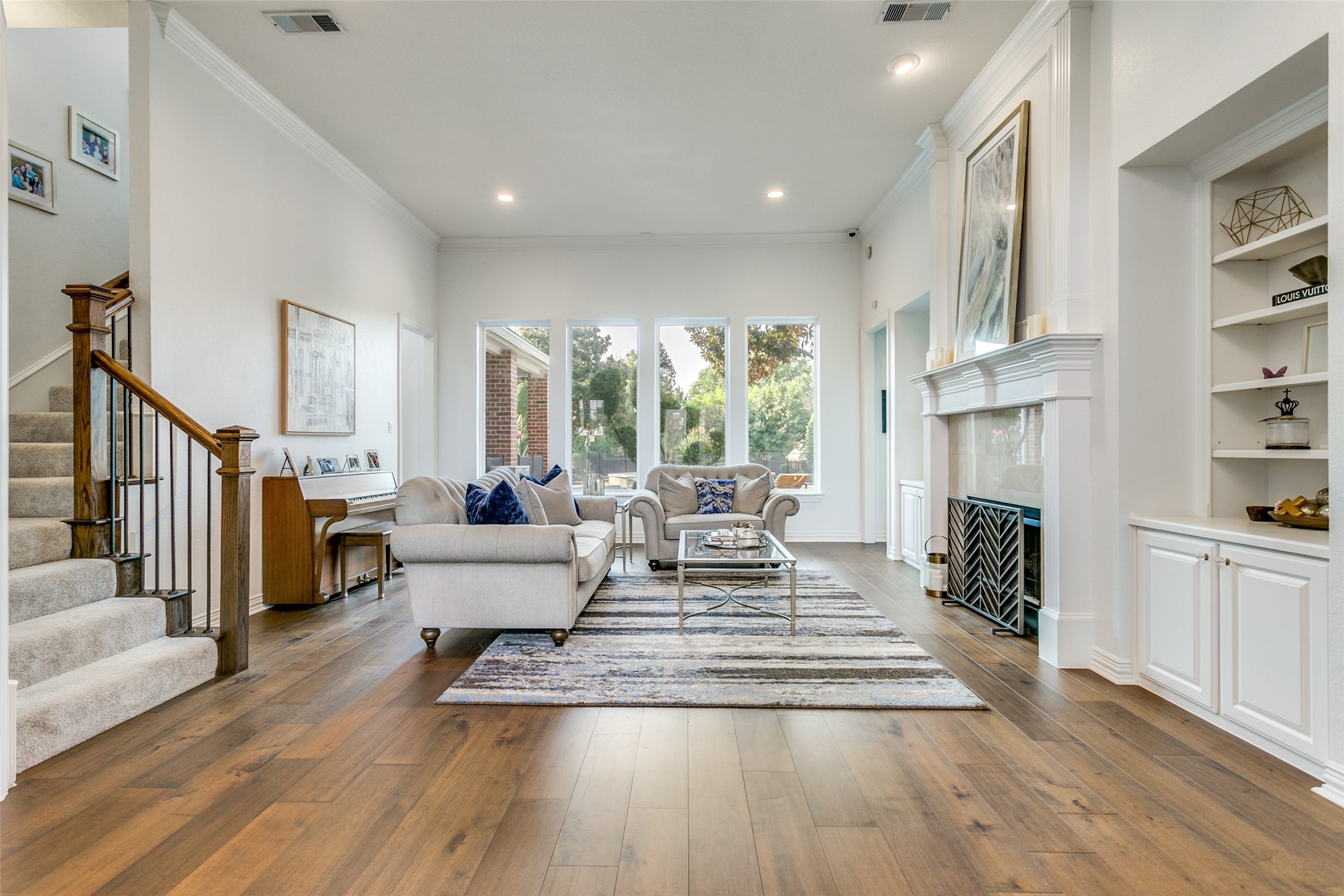 1601 Kingswood Lane