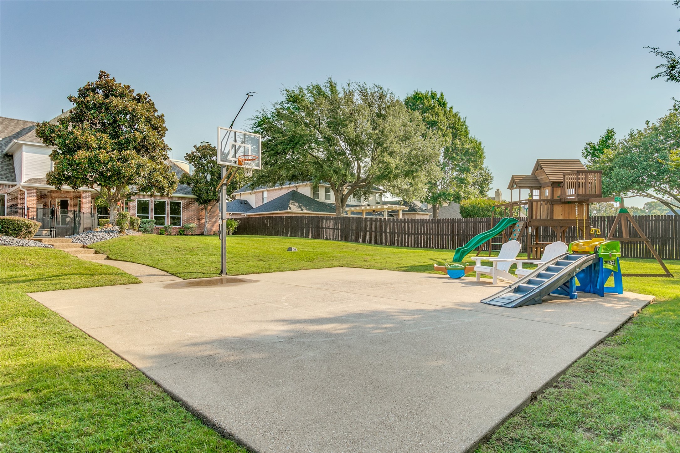 1601 Kingswood Lane