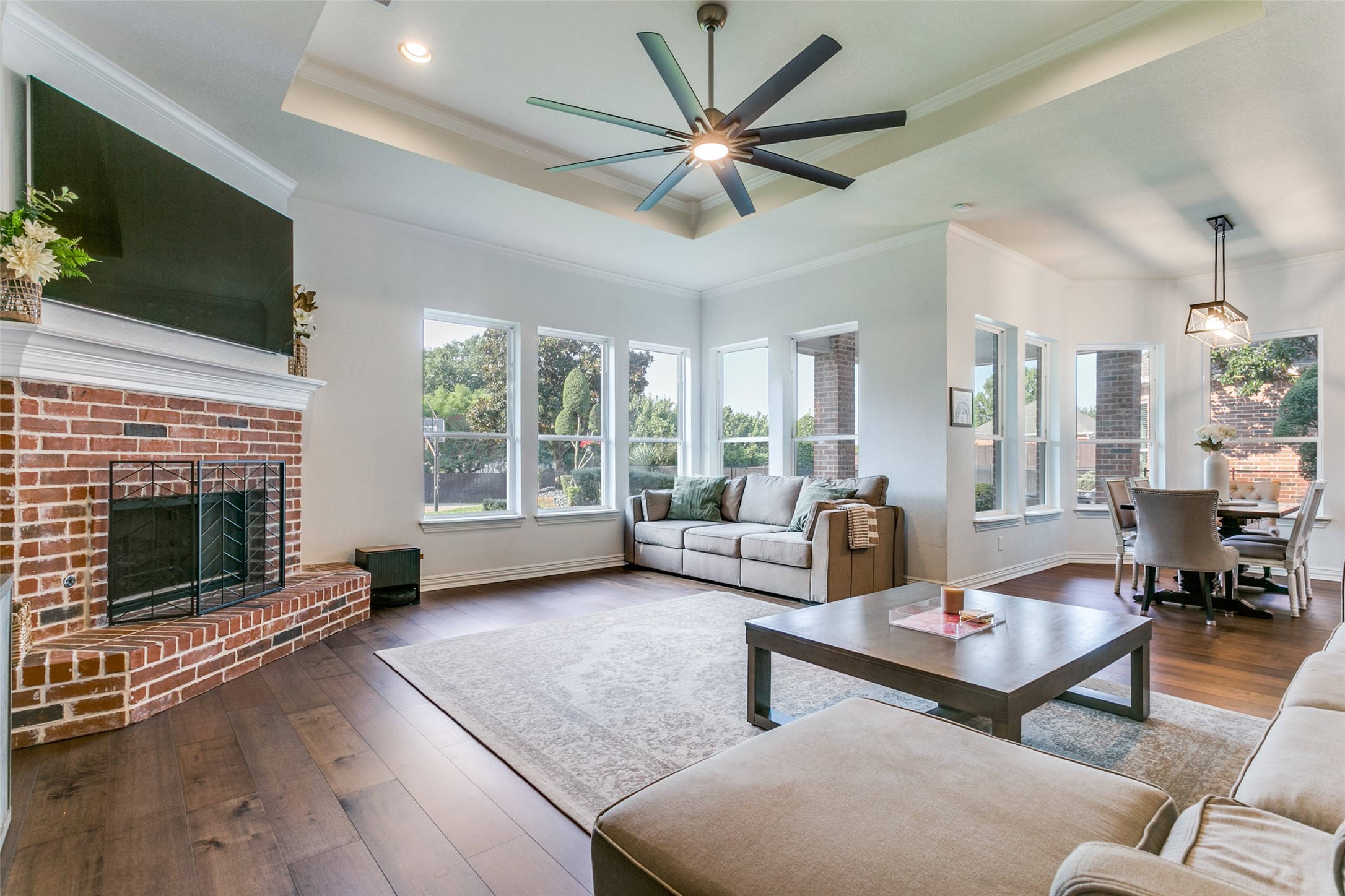 1601 Kingswood Lane