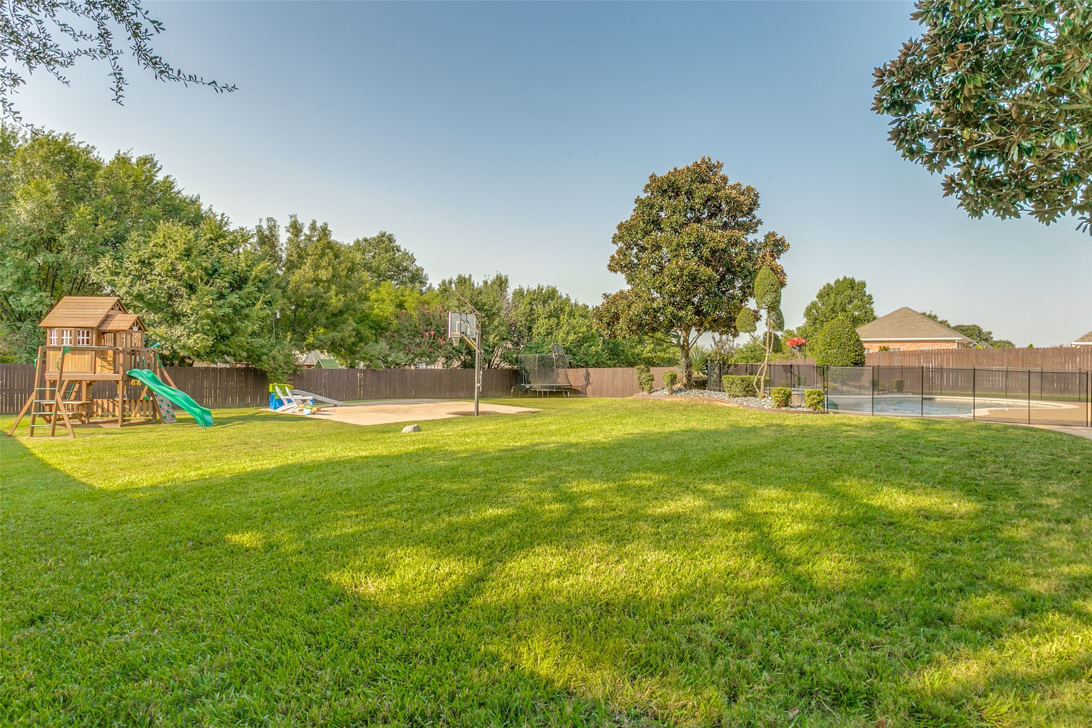 1601 Kingswood Lane
