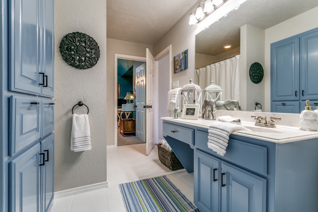 5849 River Meadows Place