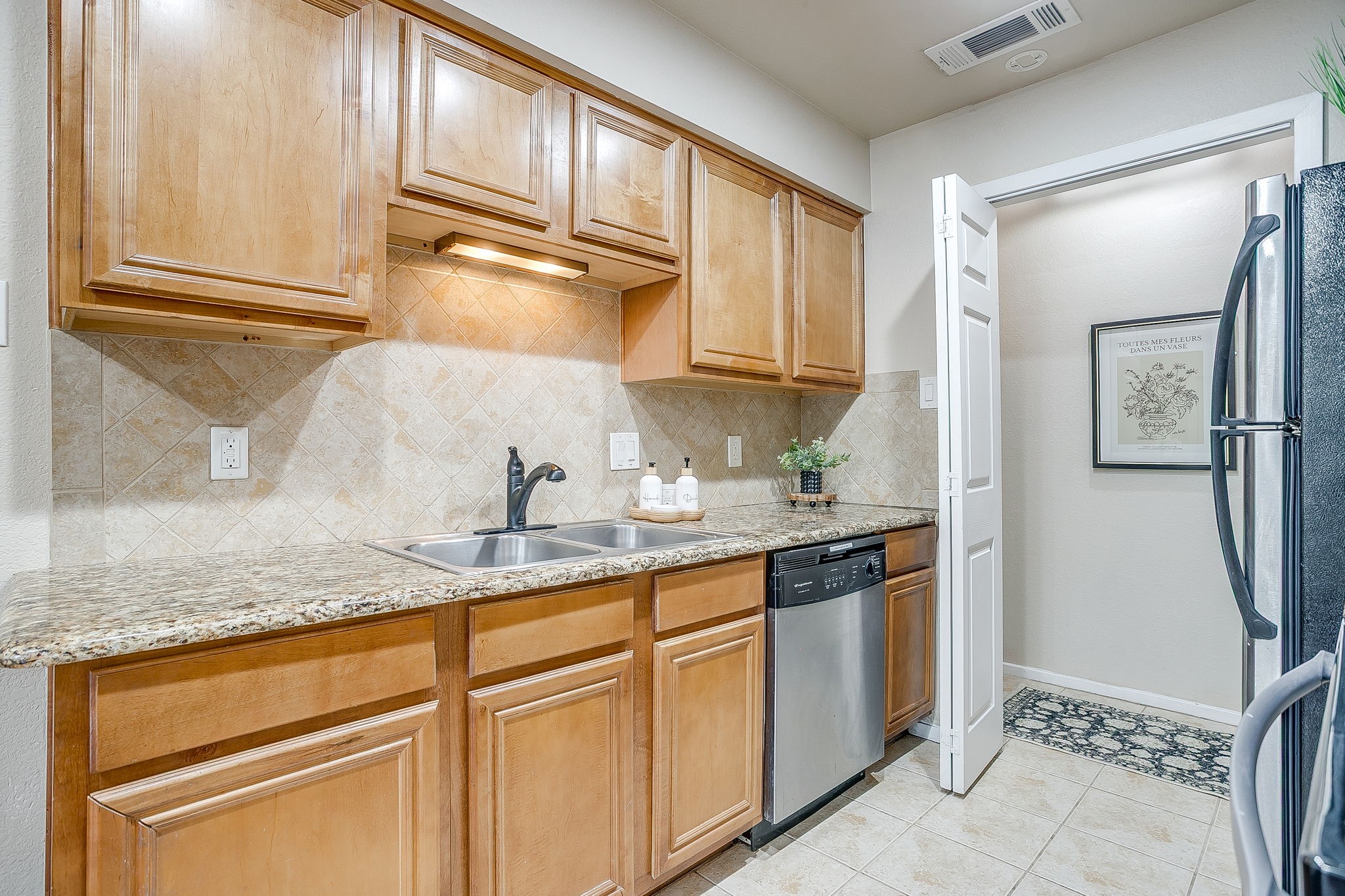 5714 Cedar Creek Drive