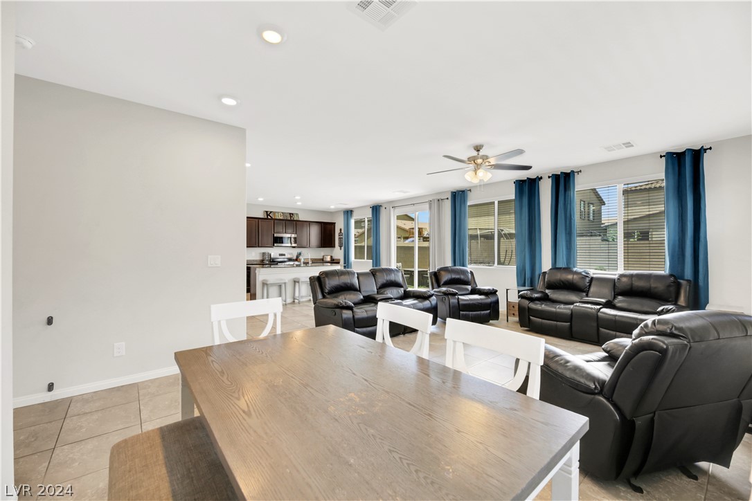 4336 Creekside Cavern Avenue