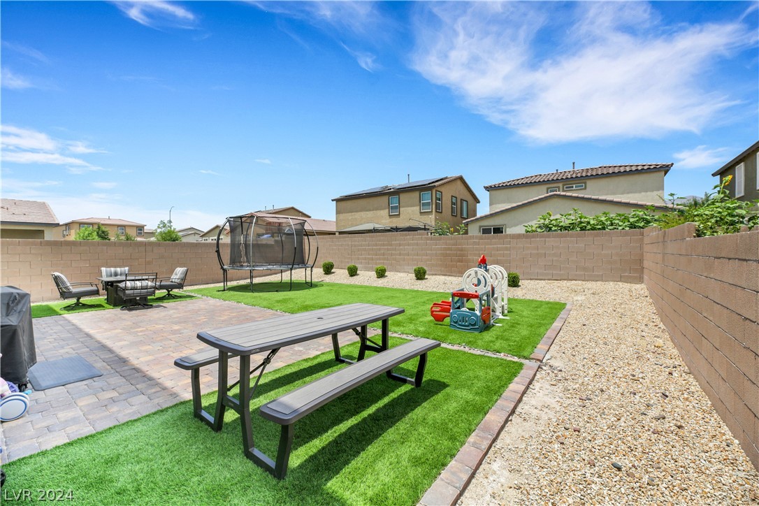 4336 Creekside Cavern Avenue