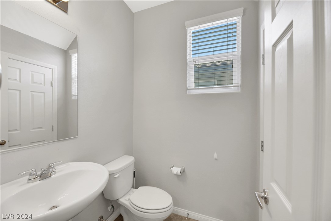 4336 Creekside Cavern Avenue