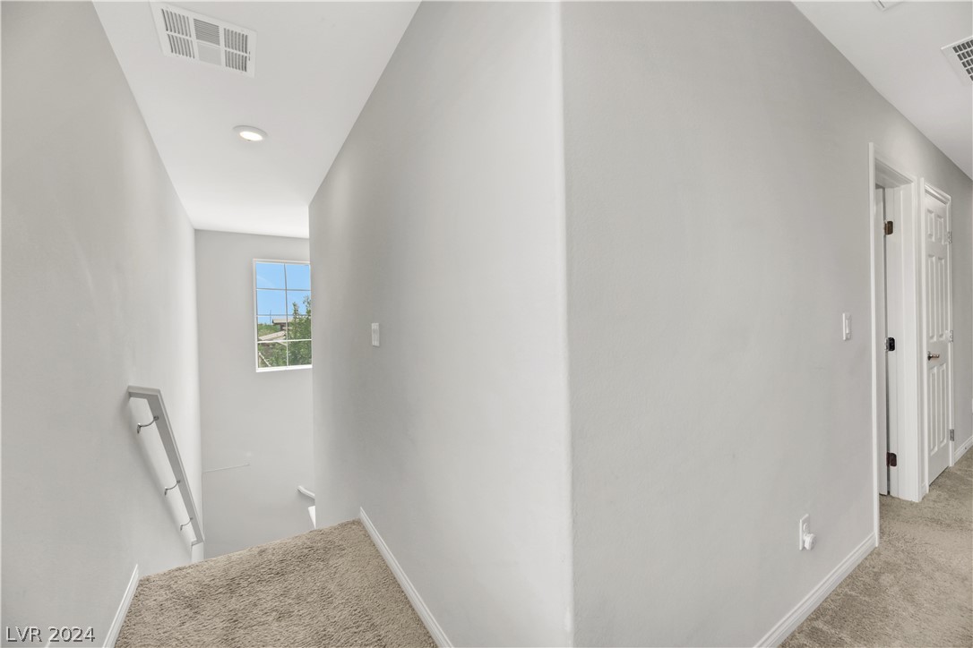 4336 Creekside Cavern Avenue