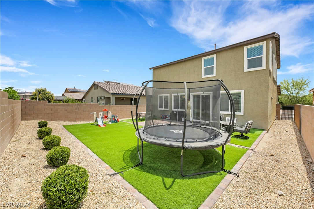 4336 Creekside Cavern Avenue