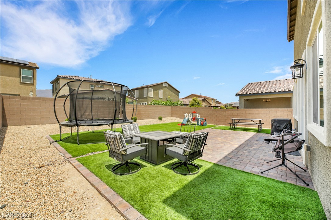 4336 Creekside Cavern Avenue