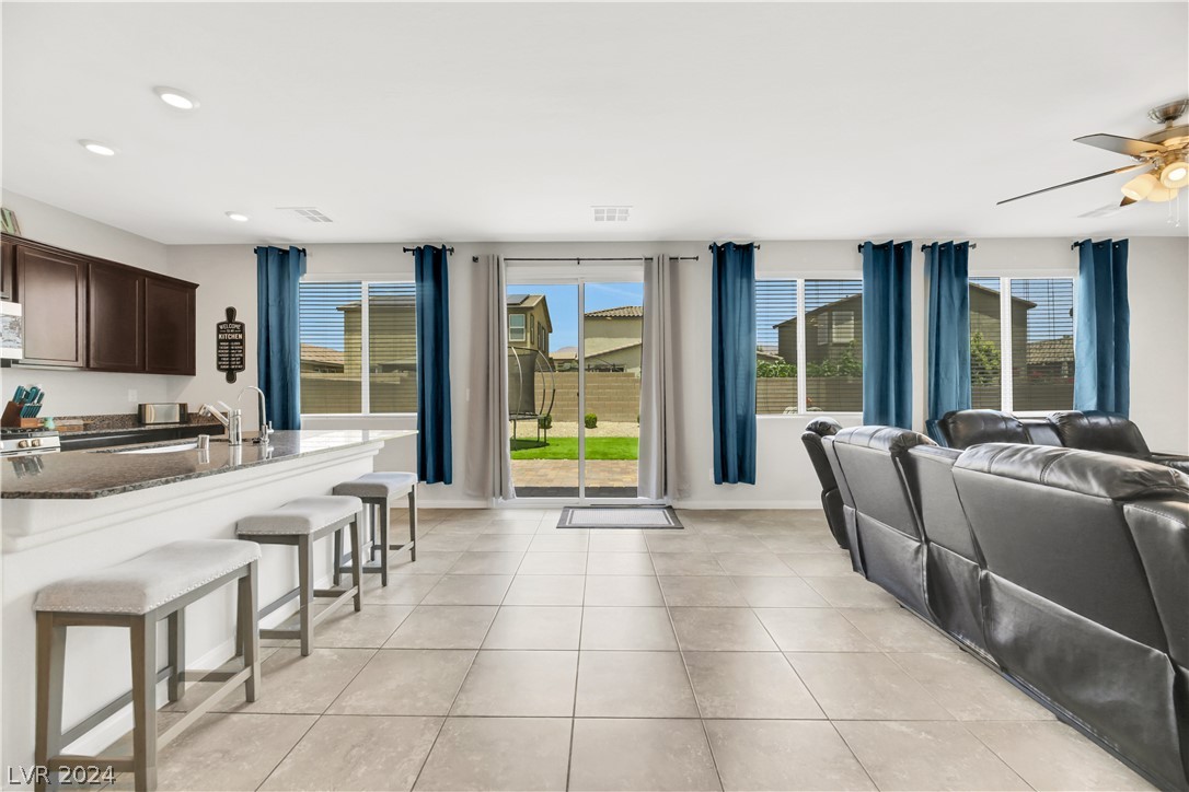 4336 Creekside Cavern Avenue