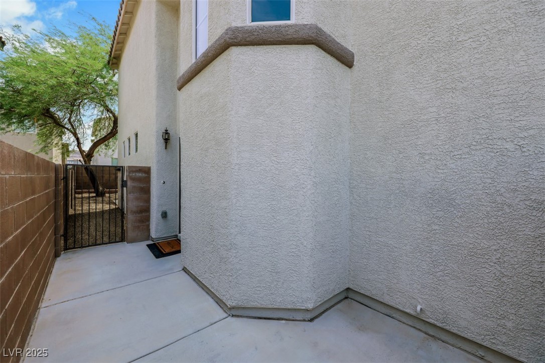 6267 Dollar Bill Court