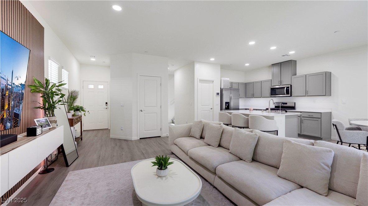 10007 Cameron Street