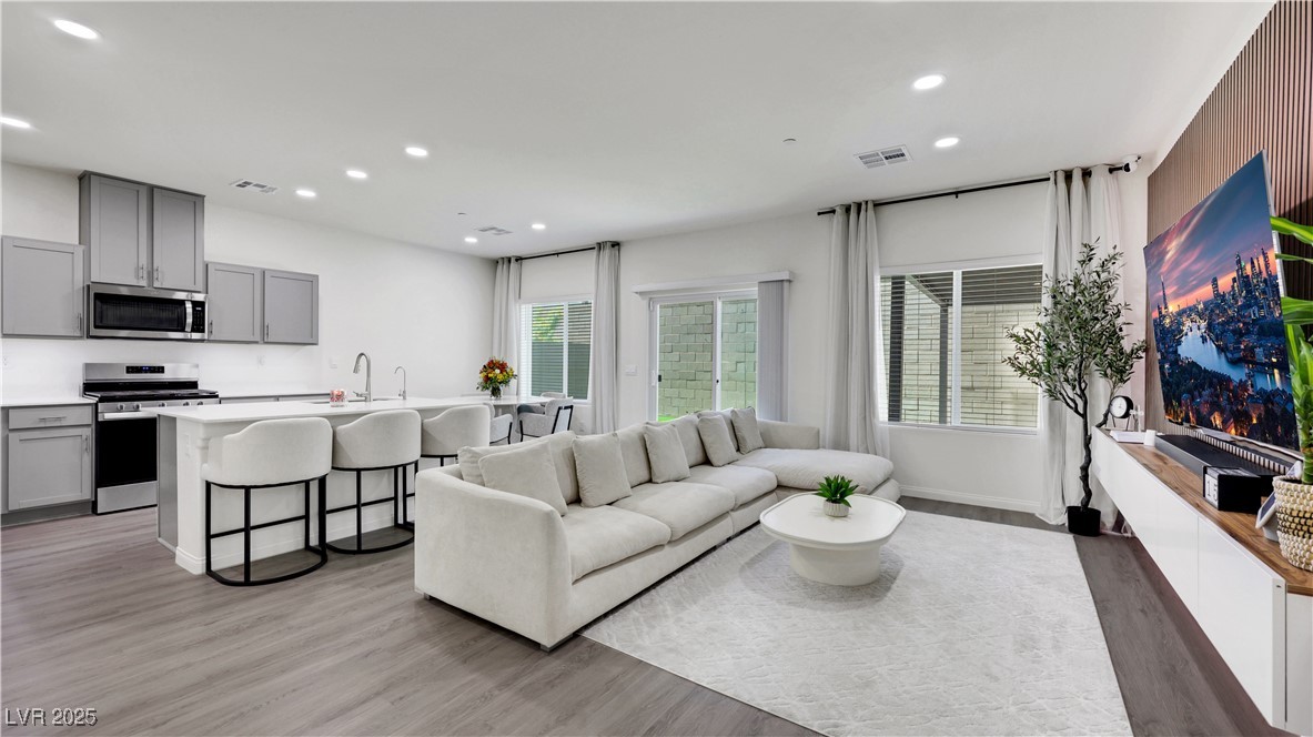 10007 Cameron Street