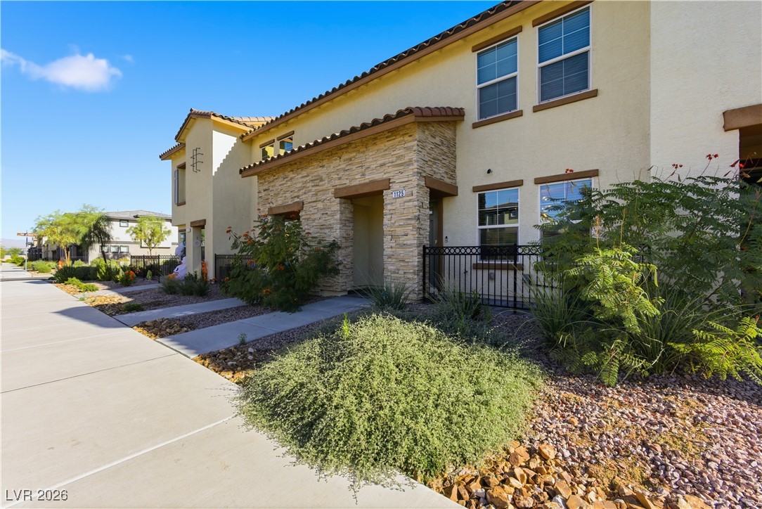 1125 Meadow Sparrow Place