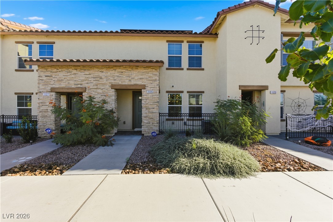 1125 Meadow Sparrow Place