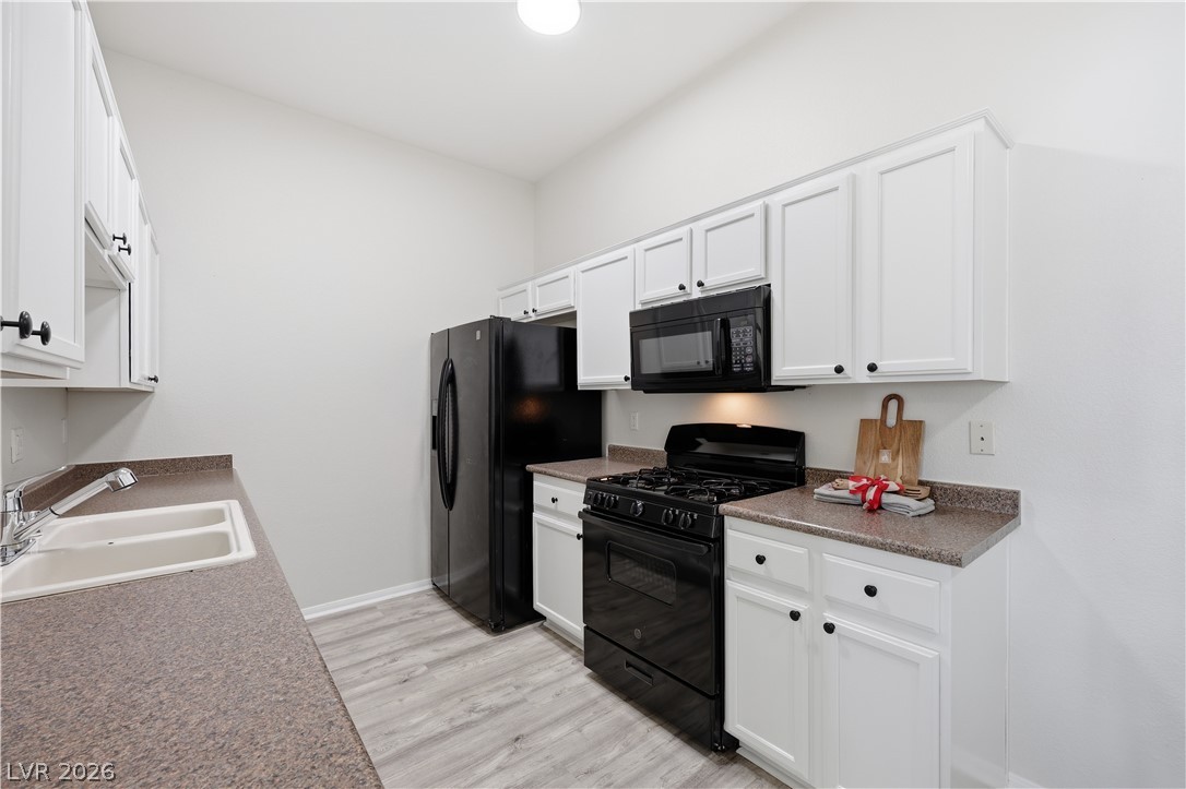 3544 Desert Cliff Street 102