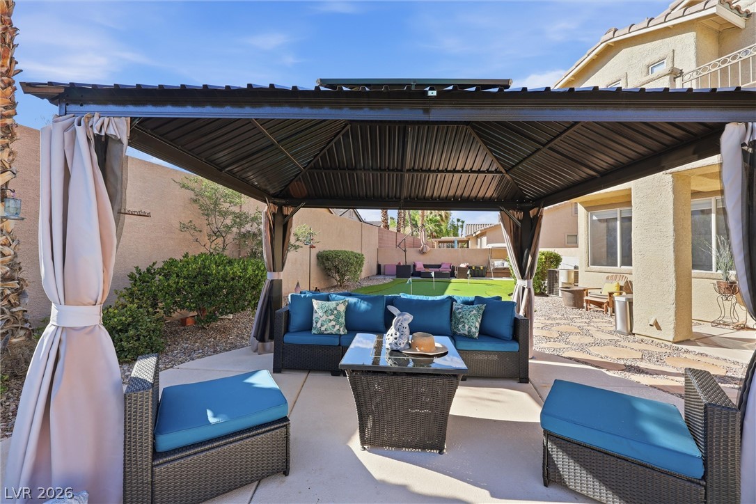 1701 Drifters Peak Street