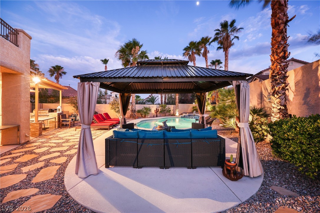 1701 Drifters Peak Street