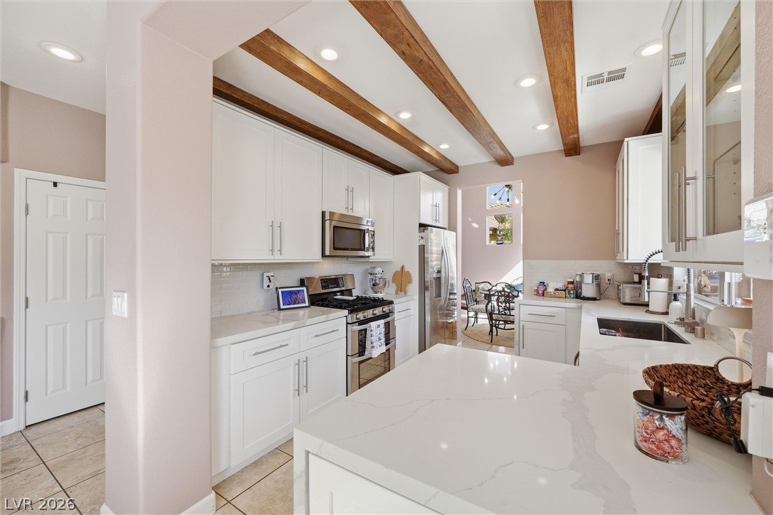 1701 Drifters Peak Street
