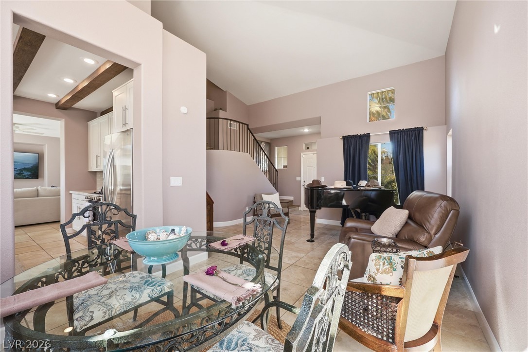 1701 Drifters Peak Street