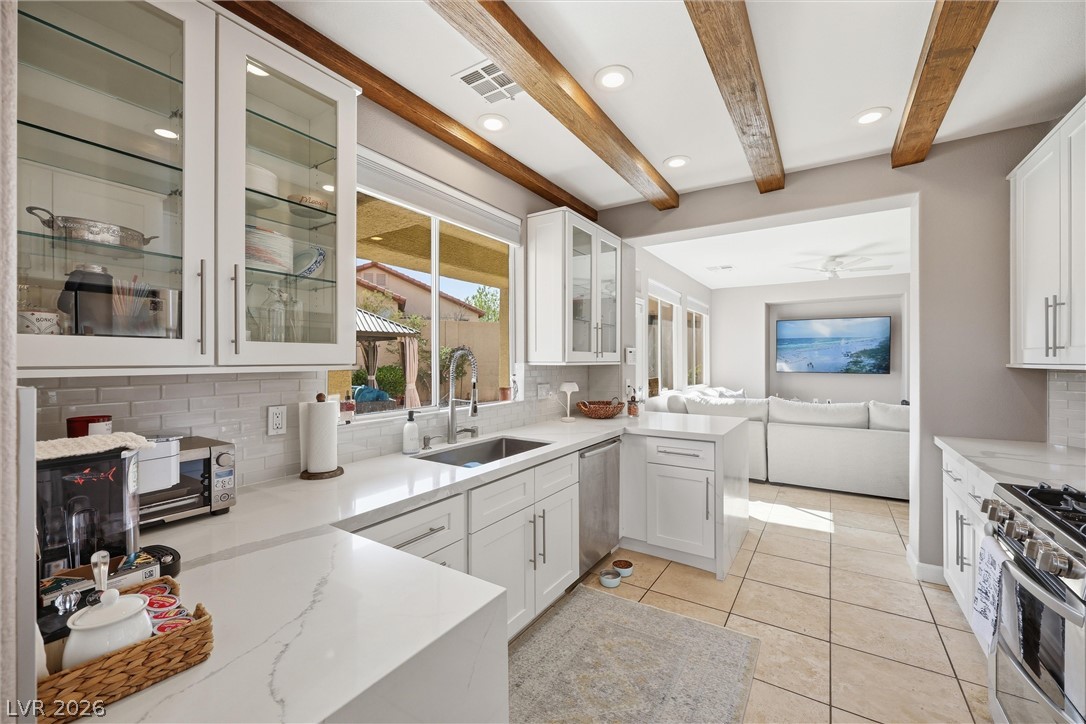 1701 Drifters Peak Street