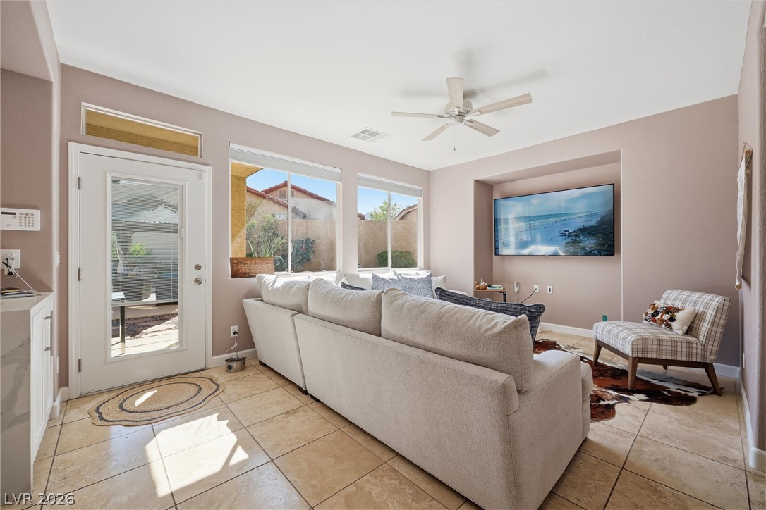 1701 Drifters Peak Street